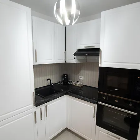 Happy Place * Βουκουρέστι