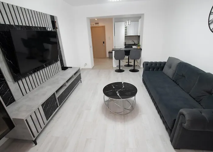 Happy Place Apartment *