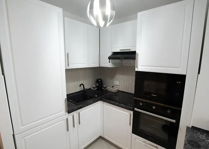 Happy Place * ブカレスト